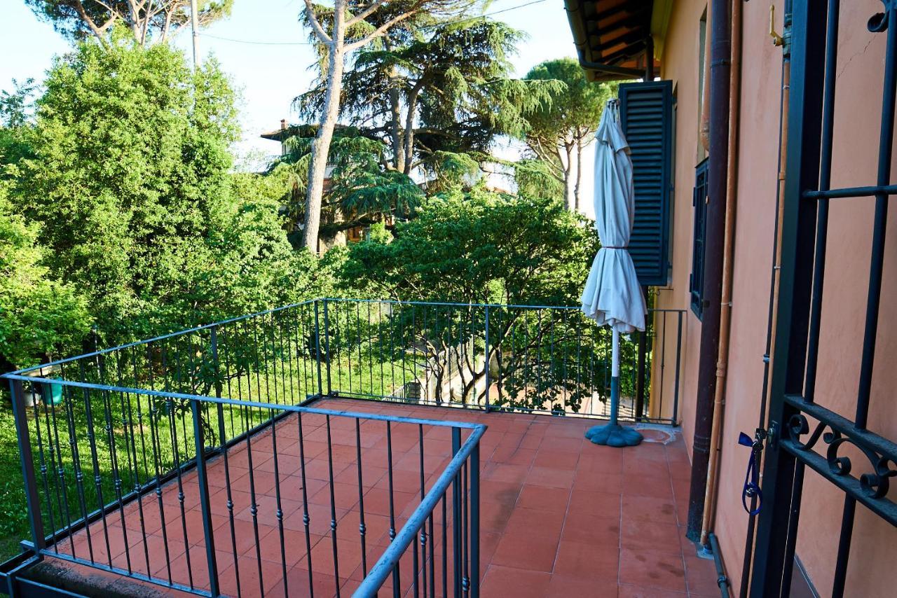 Chic Apt In Villa - Dolcevita Holiday Florence Extérieur photo