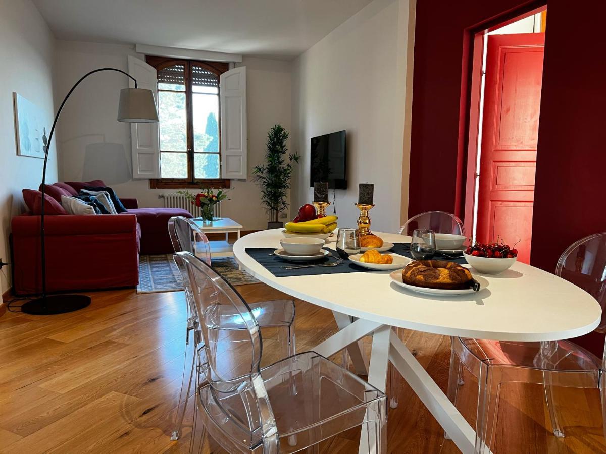 Chic Apt In Villa - Dolcevita Holiday Florence Extérieur photo
