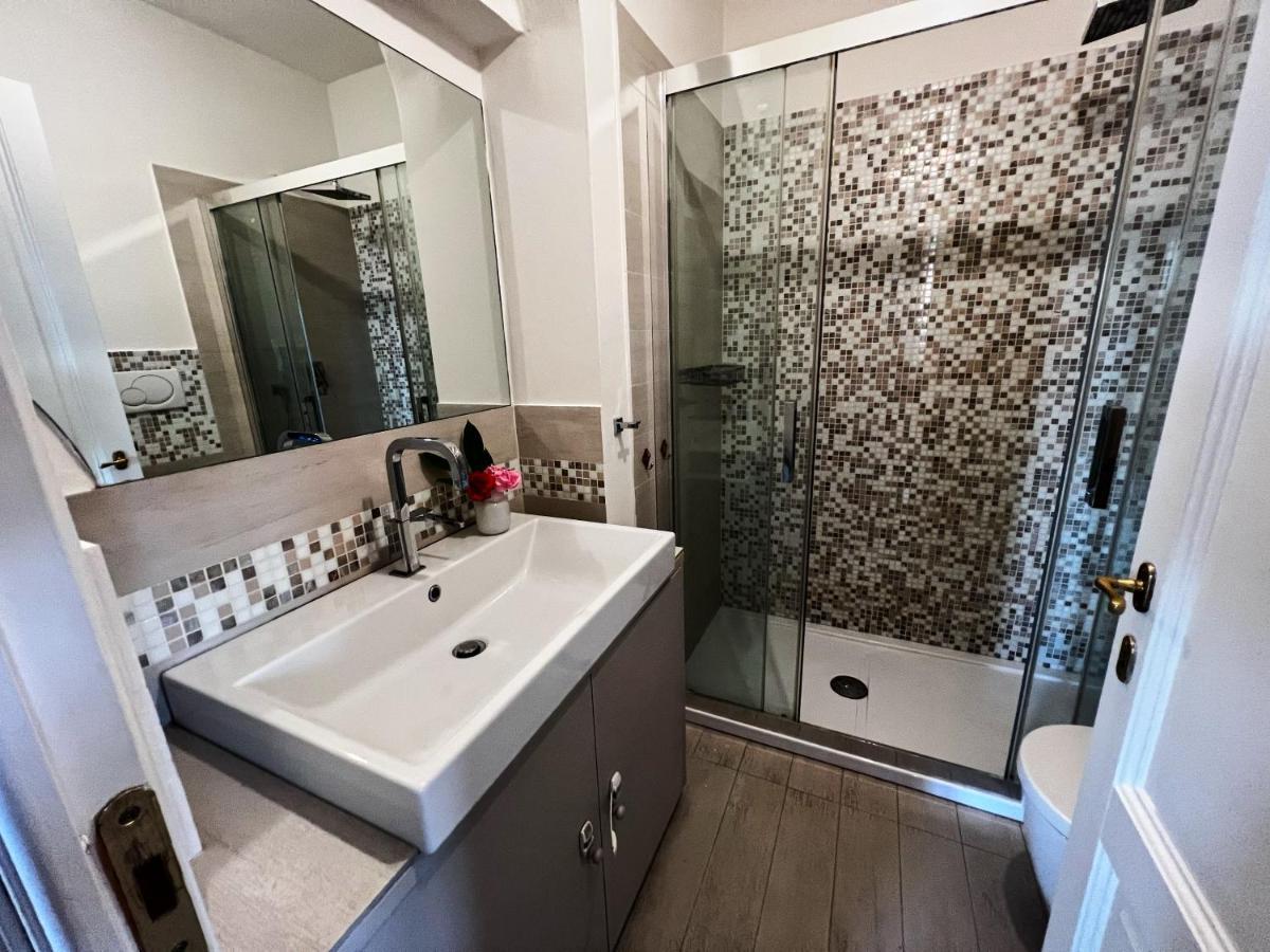 Chic Apt In Villa - Dolcevita Holiday Florence Extérieur photo