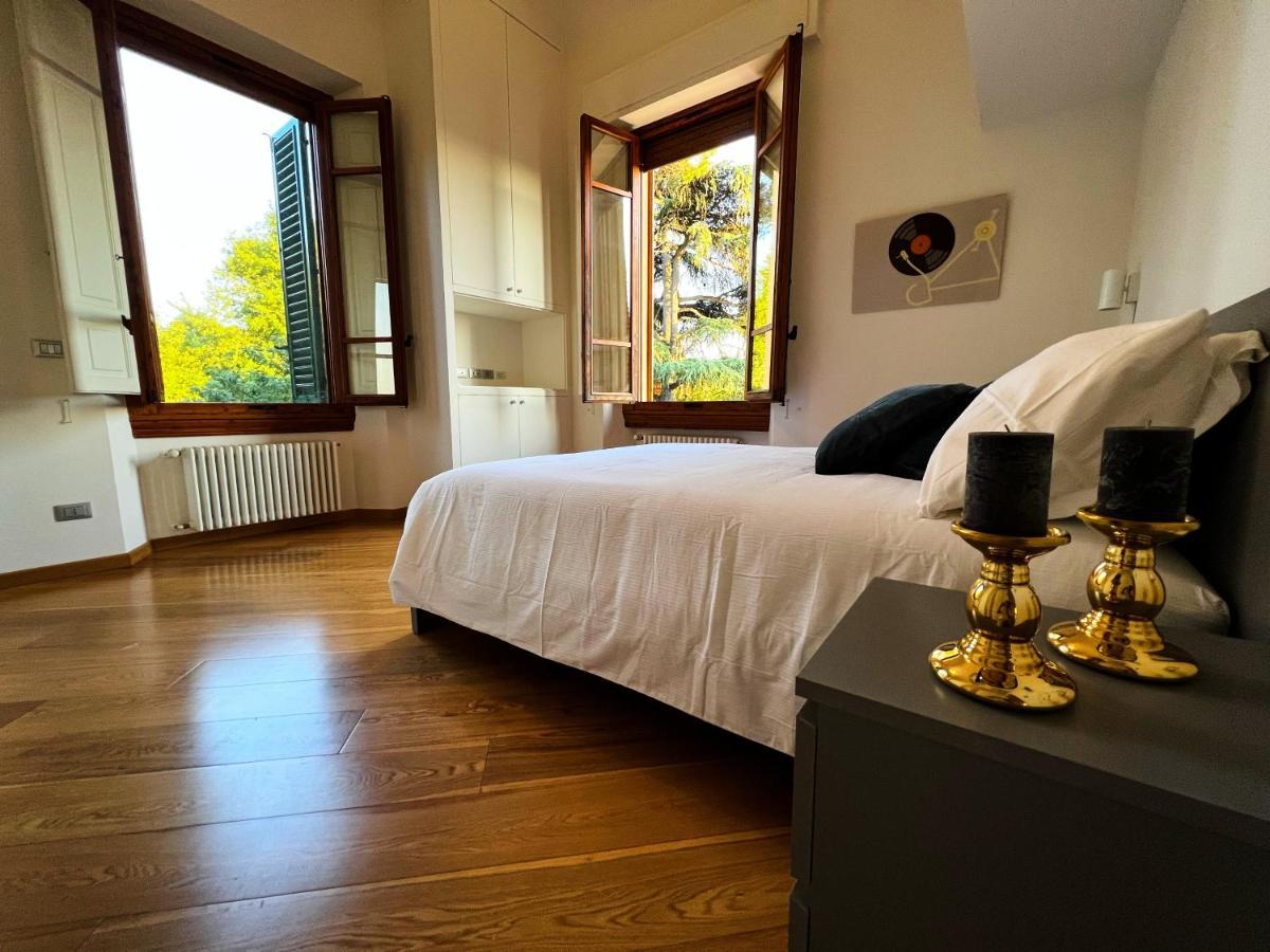 Chic Apt In Villa - Dolcevita Holiday Florence Extérieur photo