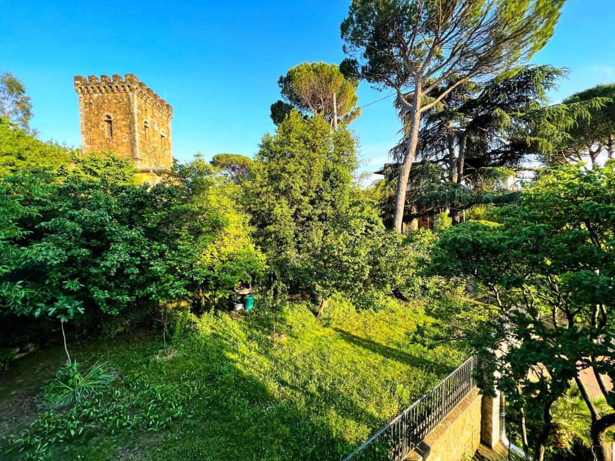 Chic Apt In Villa - Dolcevita Holiday Florence Extérieur photo