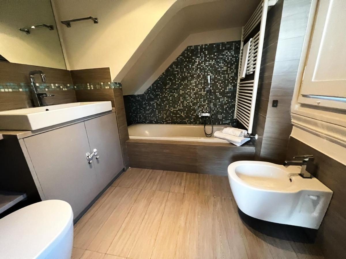 Chic Apt In Villa - Dolcevita Holiday Florence Extérieur photo