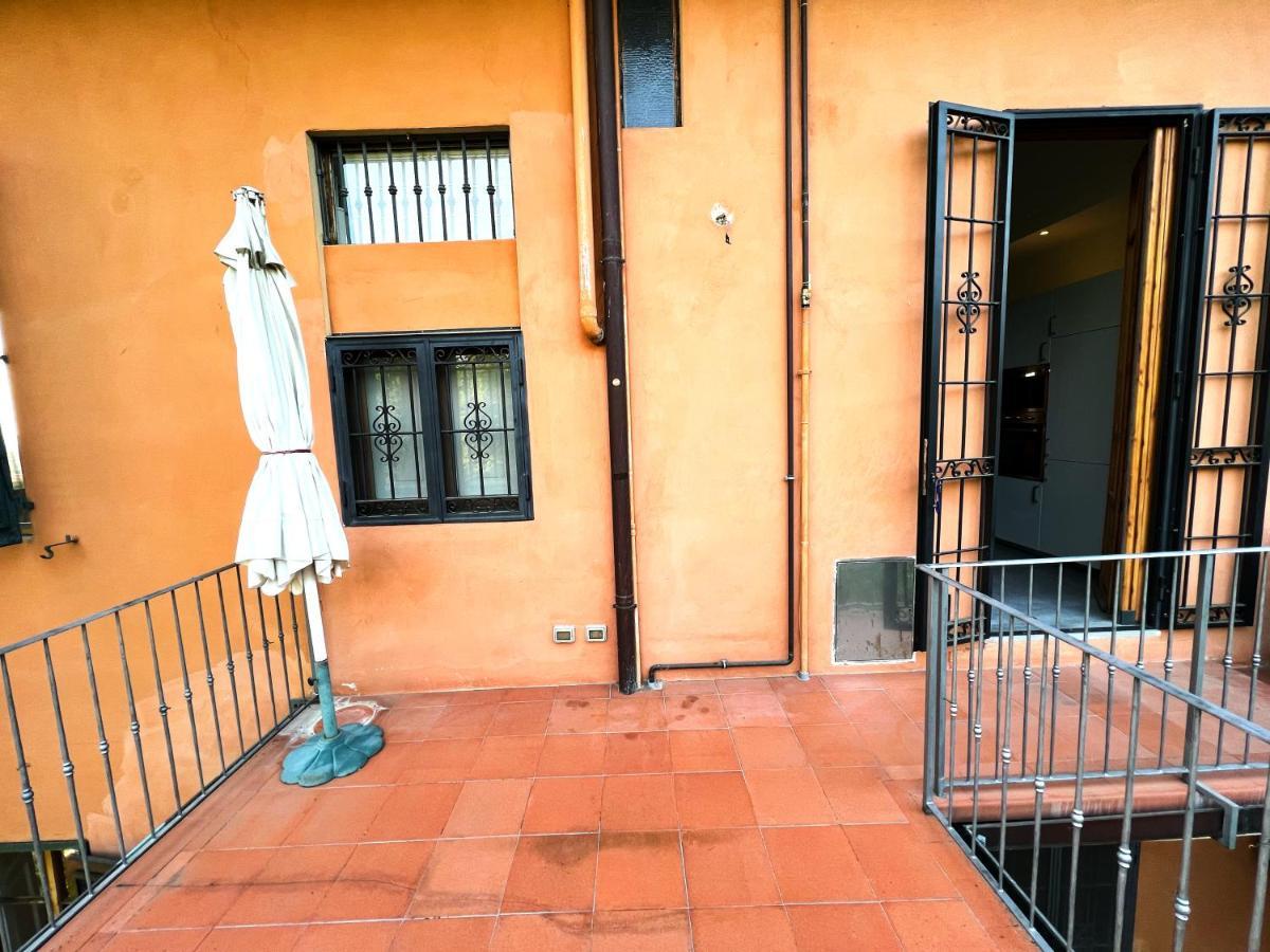 Chic Apt In Villa - Dolcevita Holiday Florence Extérieur photo