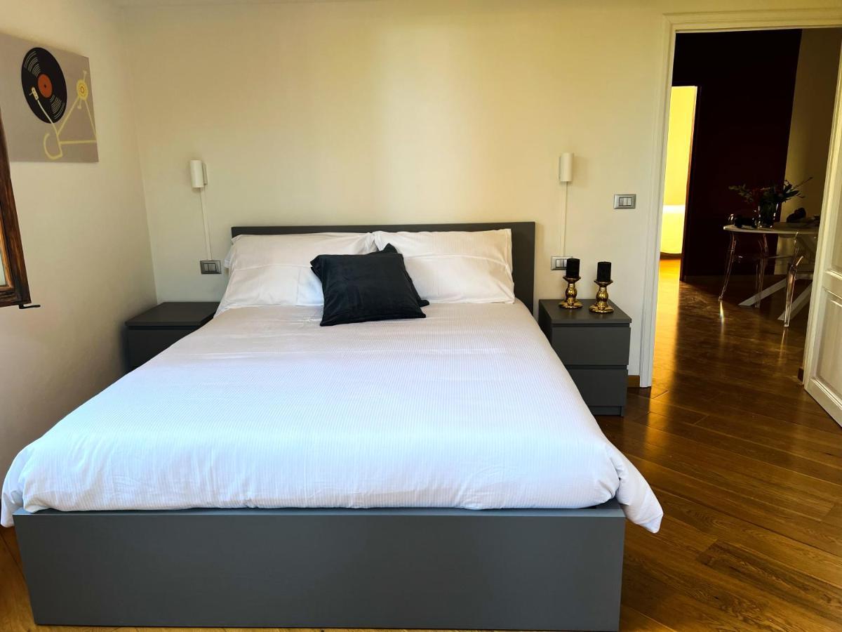 Chic Apt In Villa - Dolcevita Holiday Florence Extérieur photo