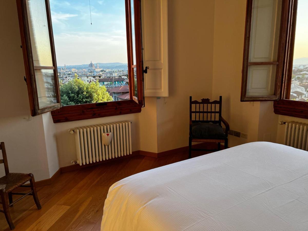 Chic Apt In Villa - Dolcevita Holiday Florence Extérieur photo