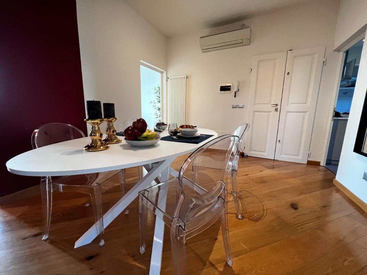 Chic Apt In Villa - Dolcevita Holiday Florence Extérieur photo